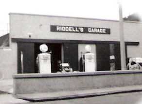 The original Riddell's Garage premises, black and white photograph